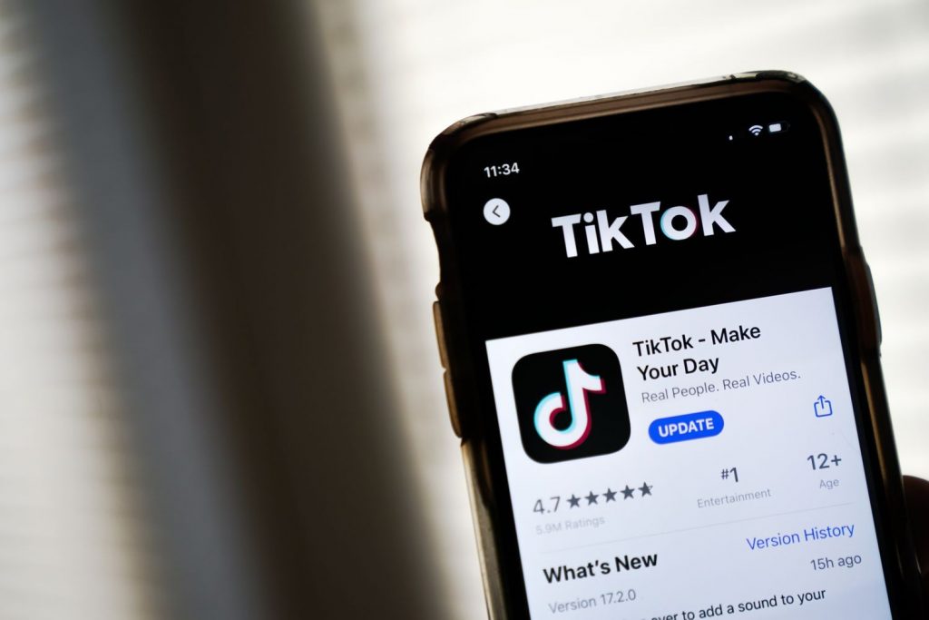 What do you learn from tiktok accounts with the most views?
